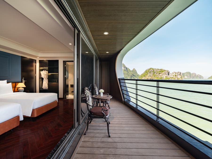 Diana — Family Balcony